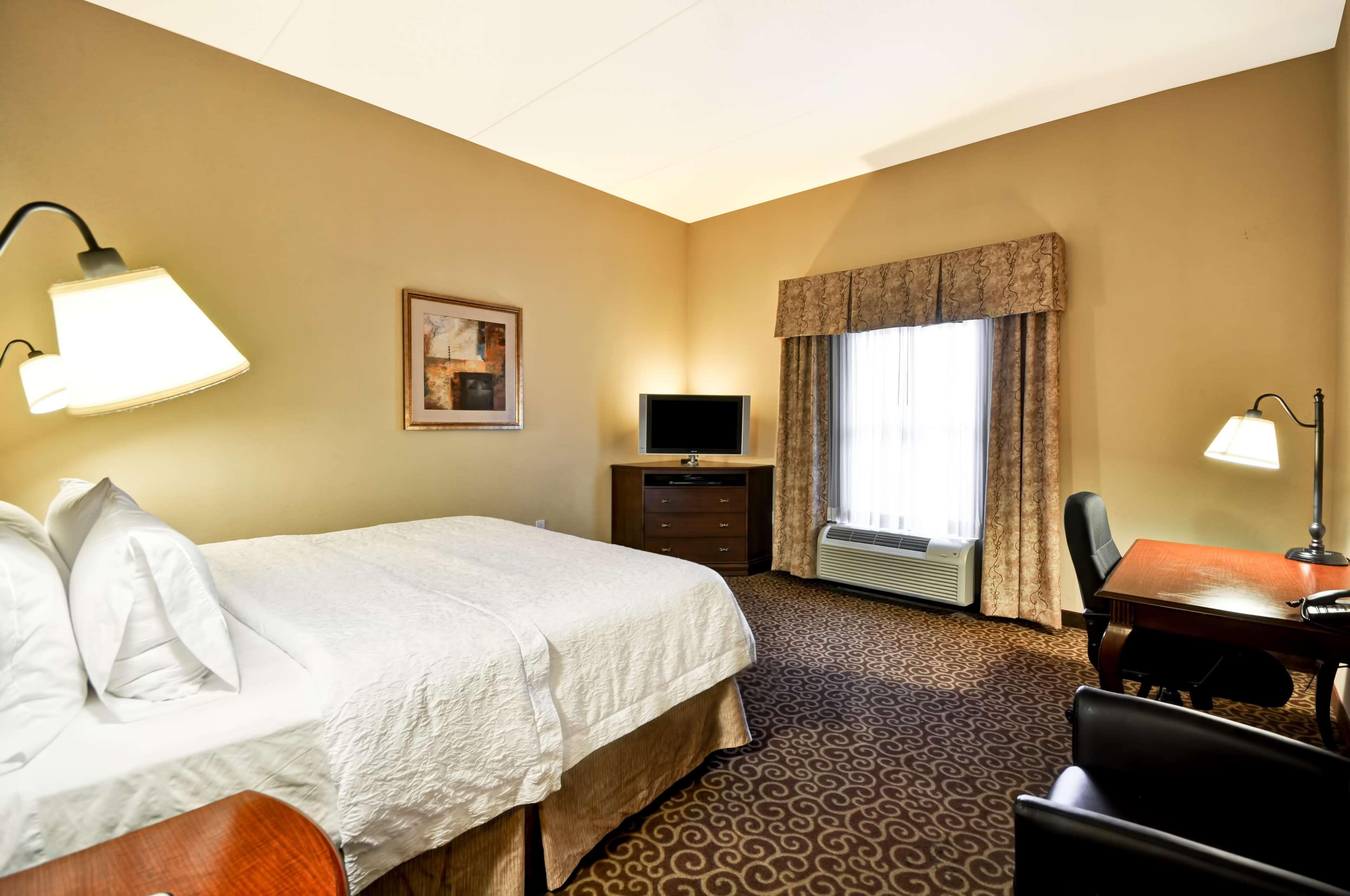 Hampton Inn And Suites Φρέντερικσμπεργκ Εξωτερικό φωτογραφία