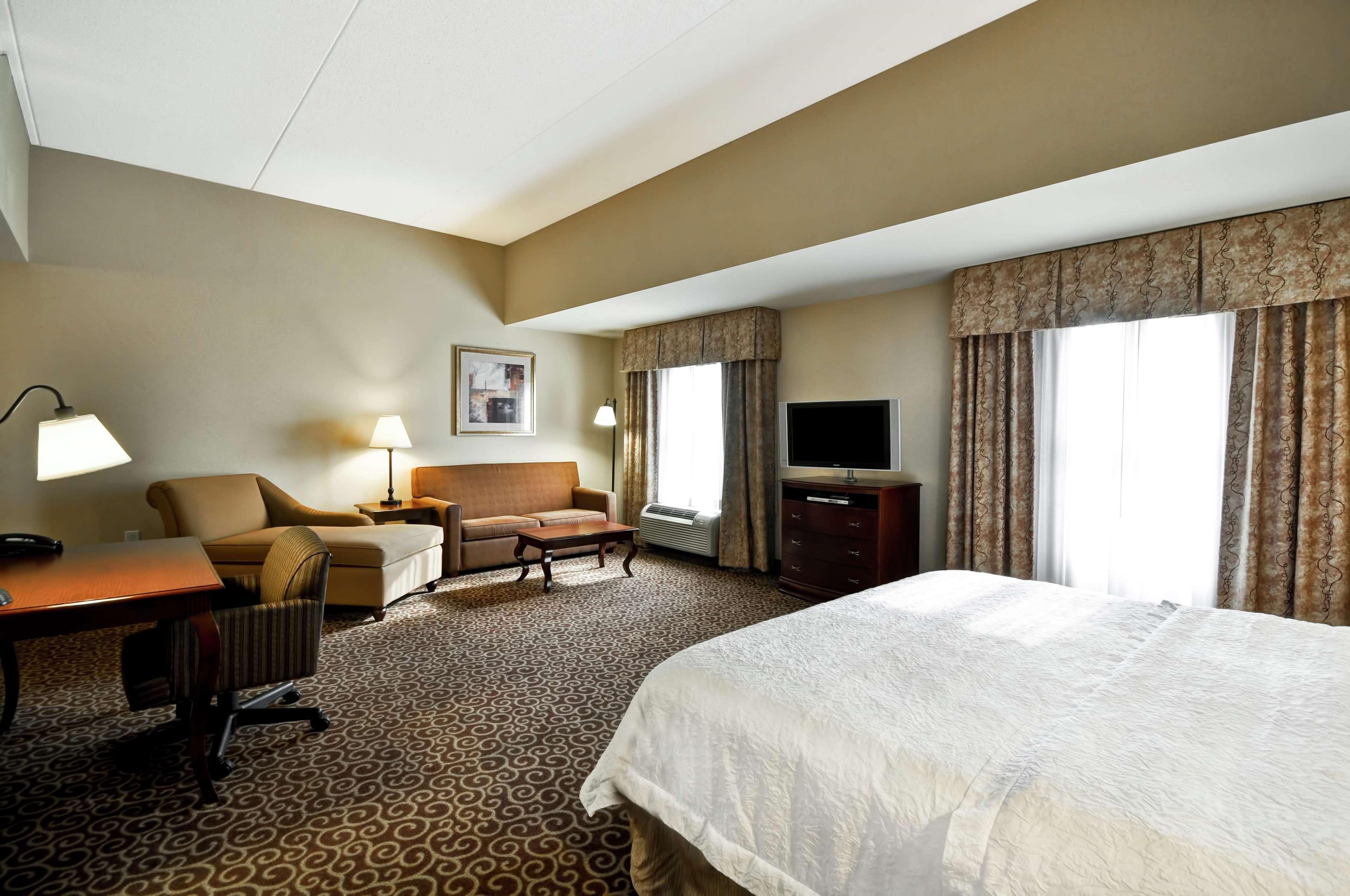 Hampton Inn And Suites Φρέντερικσμπεργκ Εξωτερικό φωτογραφία