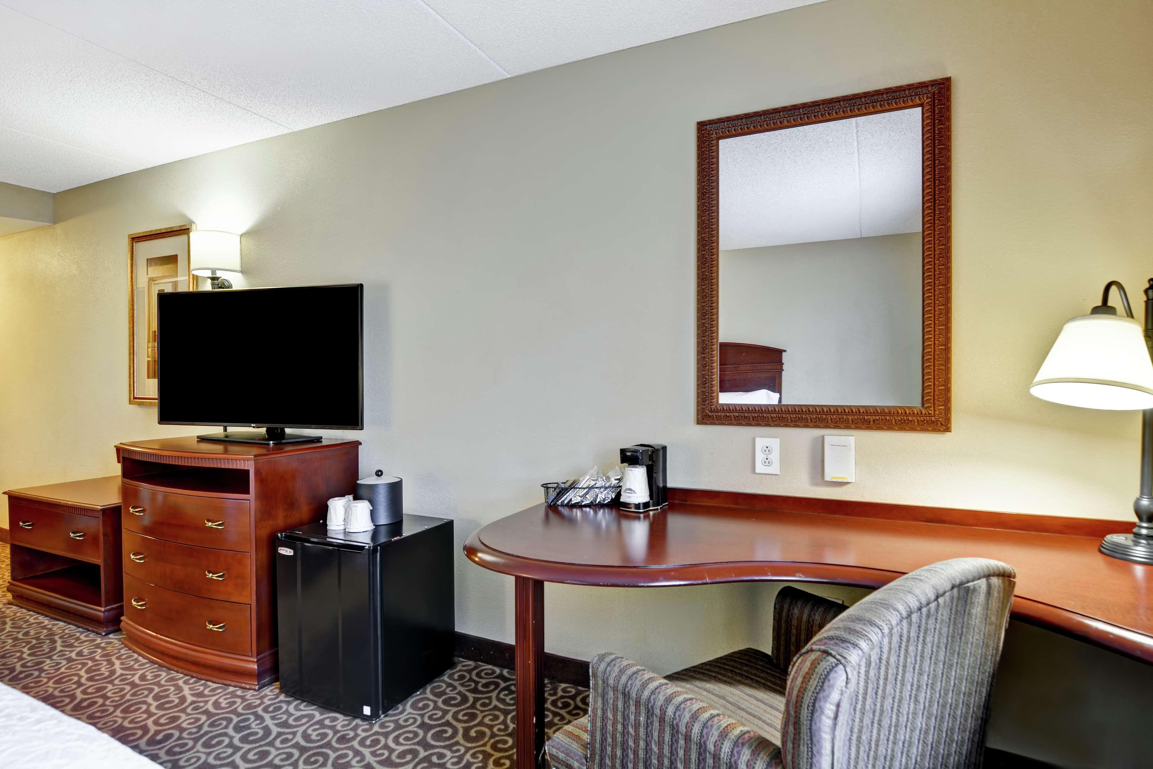 Hampton Inn And Suites Φρέντερικσμπεργκ Εξωτερικό φωτογραφία