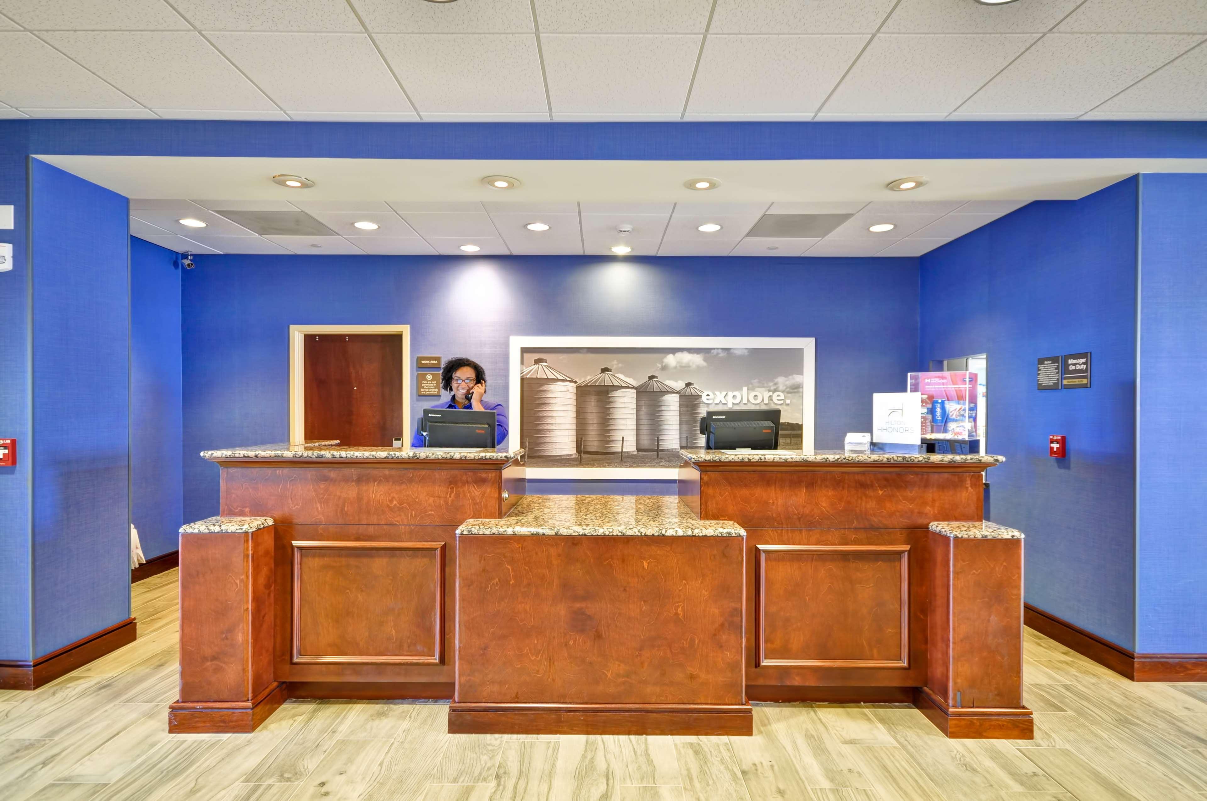 Hampton Inn And Suites Φρέντερικσμπεργκ Εξωτερικό φωτογραφία