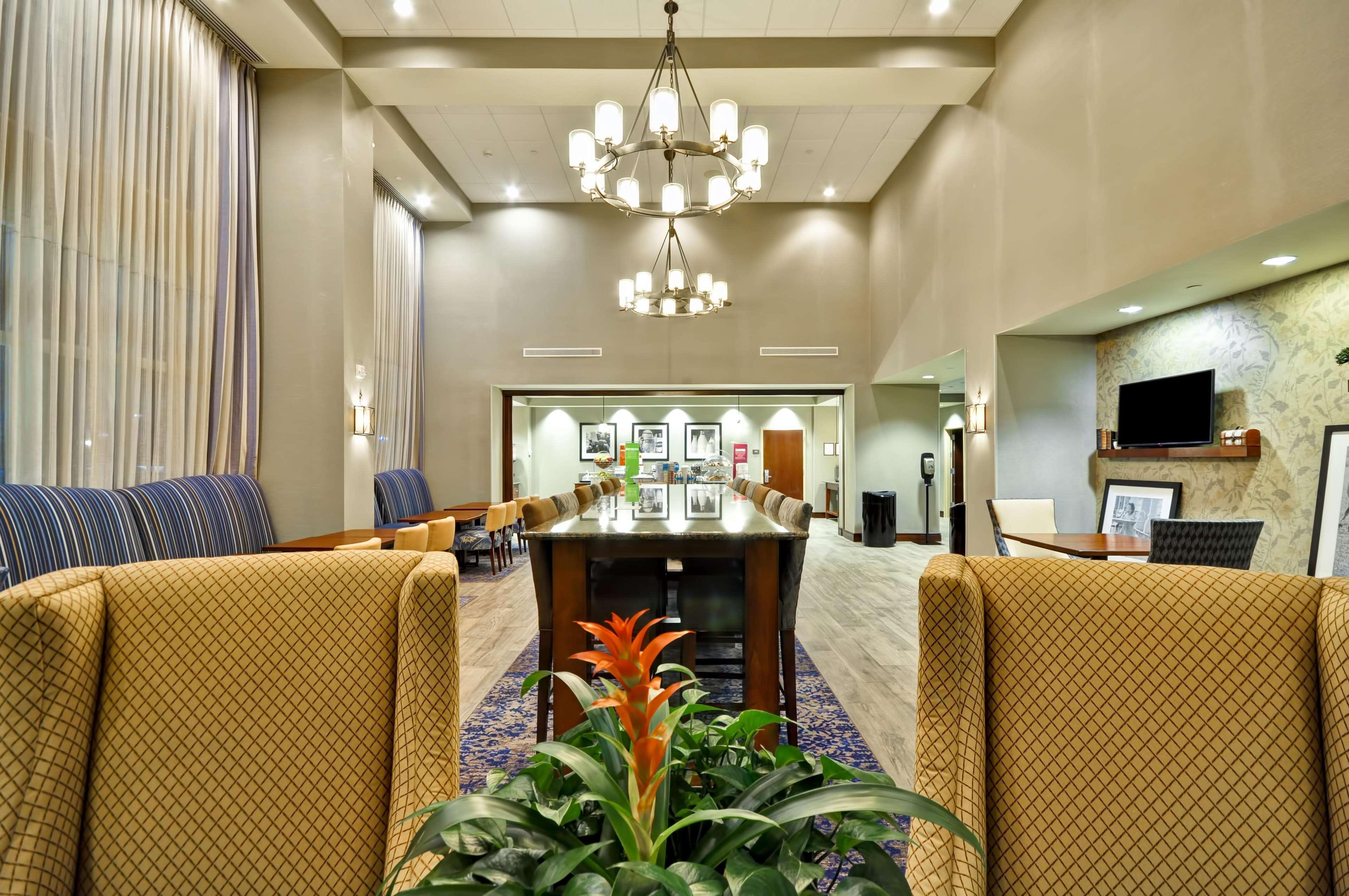 Hampton Inn And Suites Φρέντερικσμπεργκ Εξωτερικό φωτογραφία