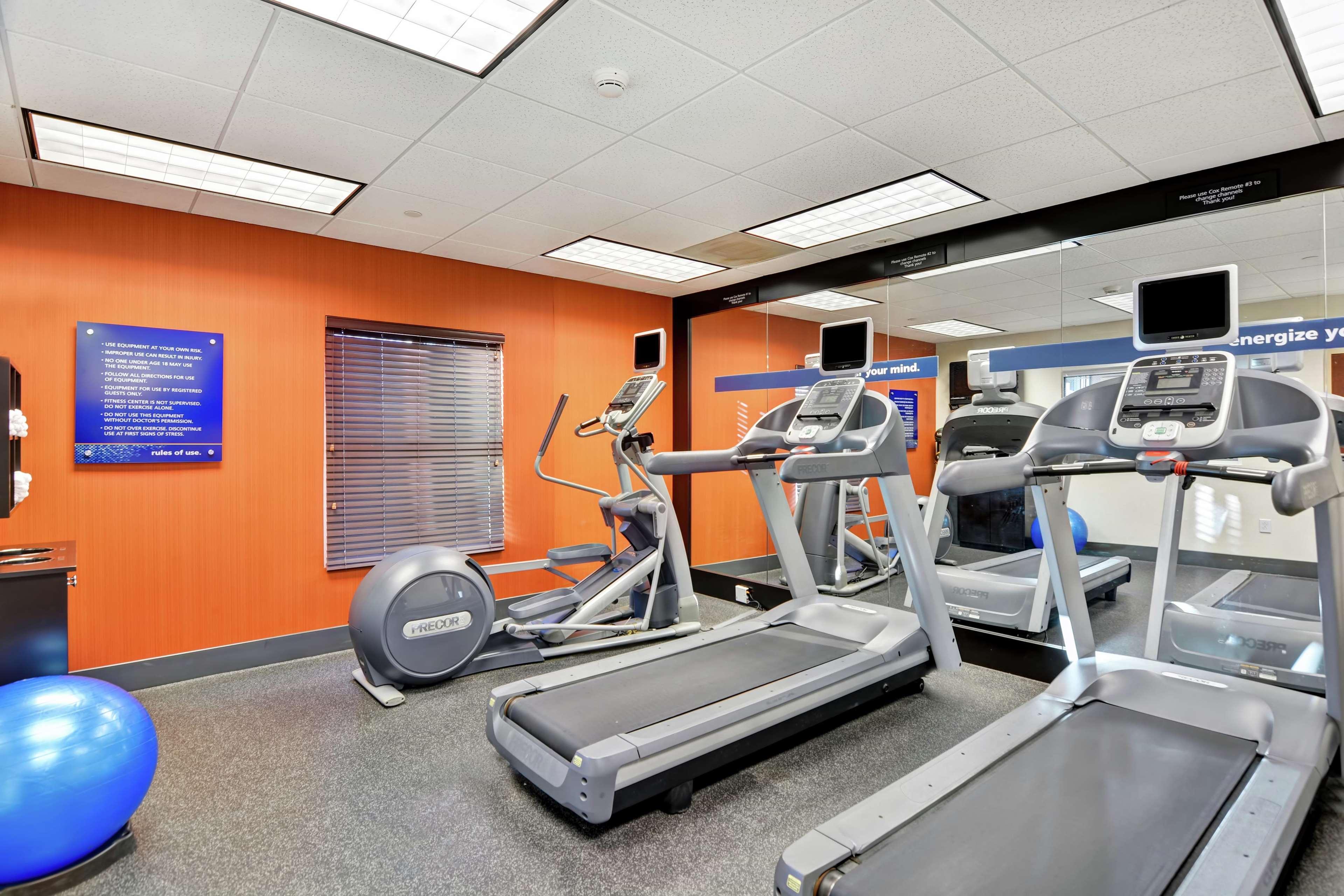 Hampton Inn And Suites Φρέντερικσμπεργκ Εξωτερικό φωτογραφία