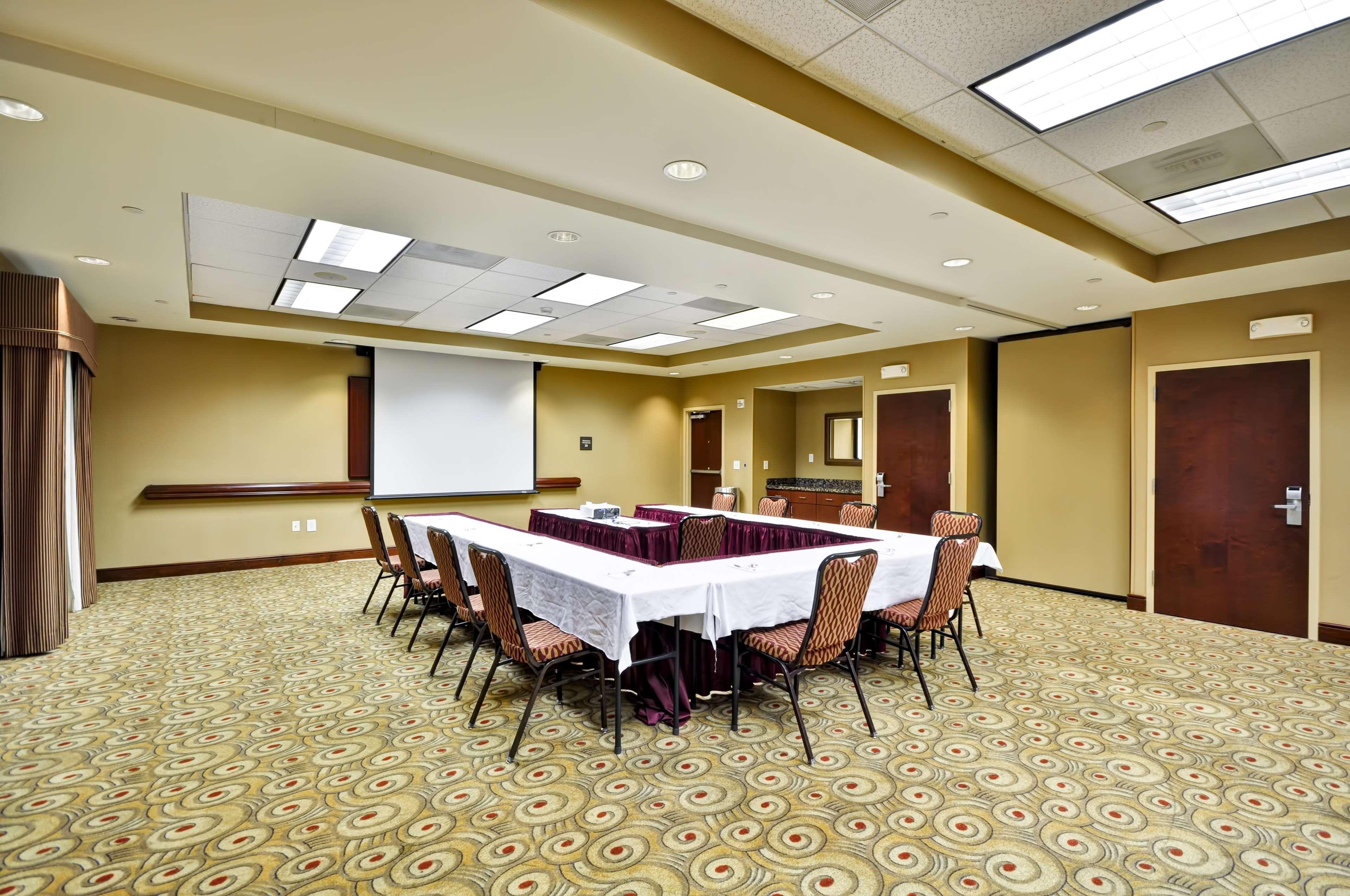 Hampton Inn And Suites Φρέντερικσμπεργκ Εξωτερικό φωτογραφία