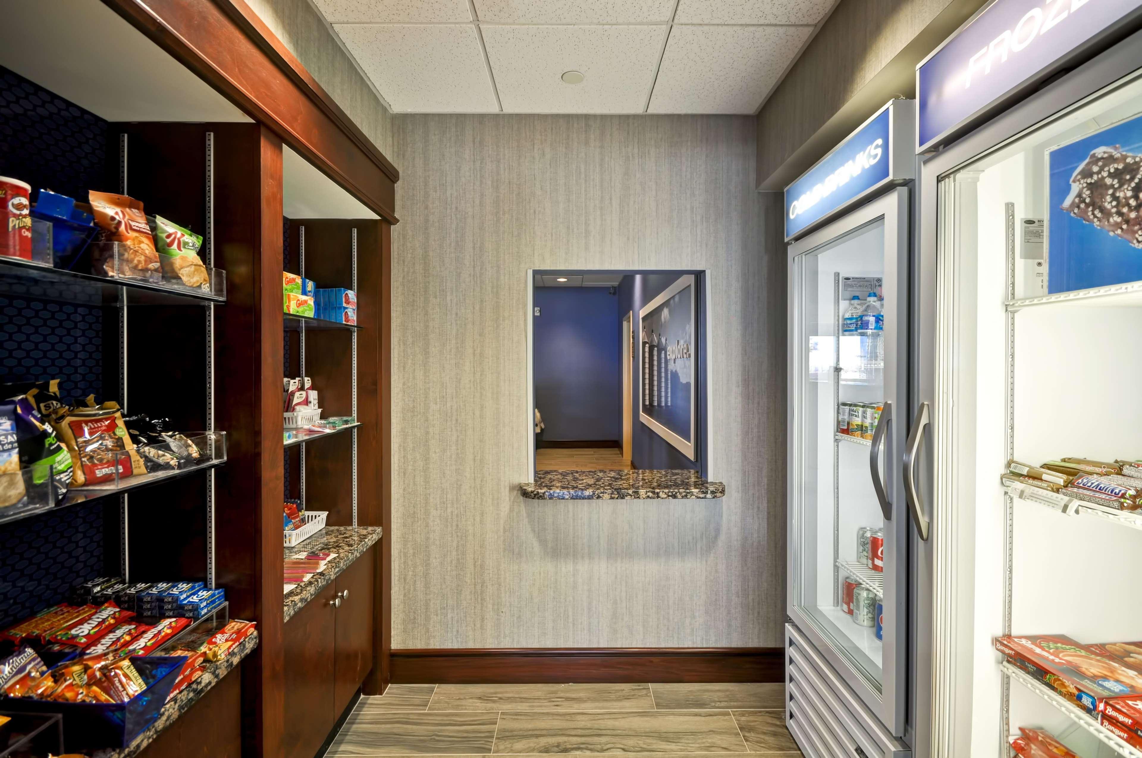 Hampton Inn And Suites Φρέντερικσμπεργκ Εξωτερικό φωτογραφία