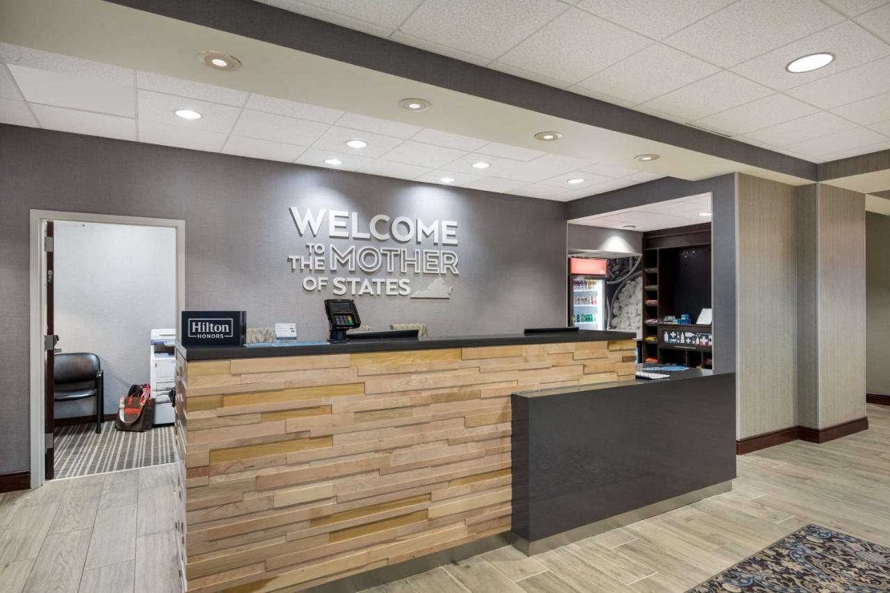 Hampton Inn And Suites Φρέντερικσμπεργκ Εξωτερικό φωτογραφία