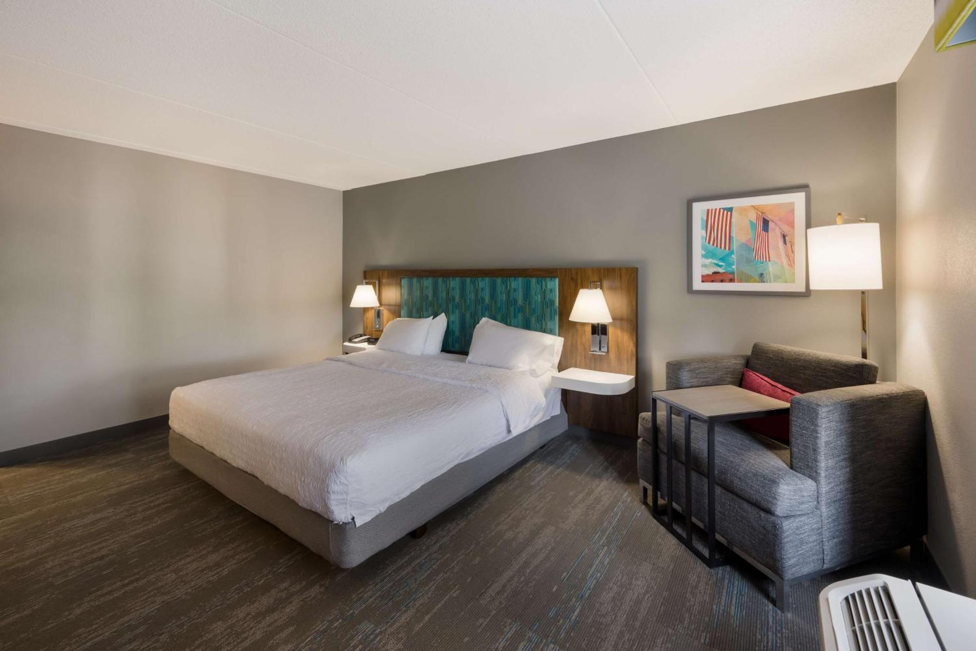 Hampton Inn And Suites Φρέντερικσμπεργκ Εξωτερικό φωτογραφία